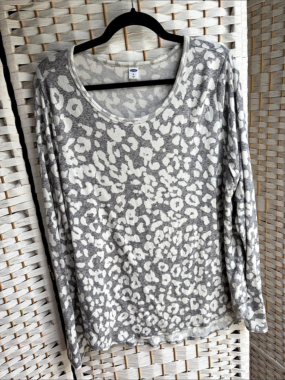 Old Navy Leopard Print Long Sleeve Top